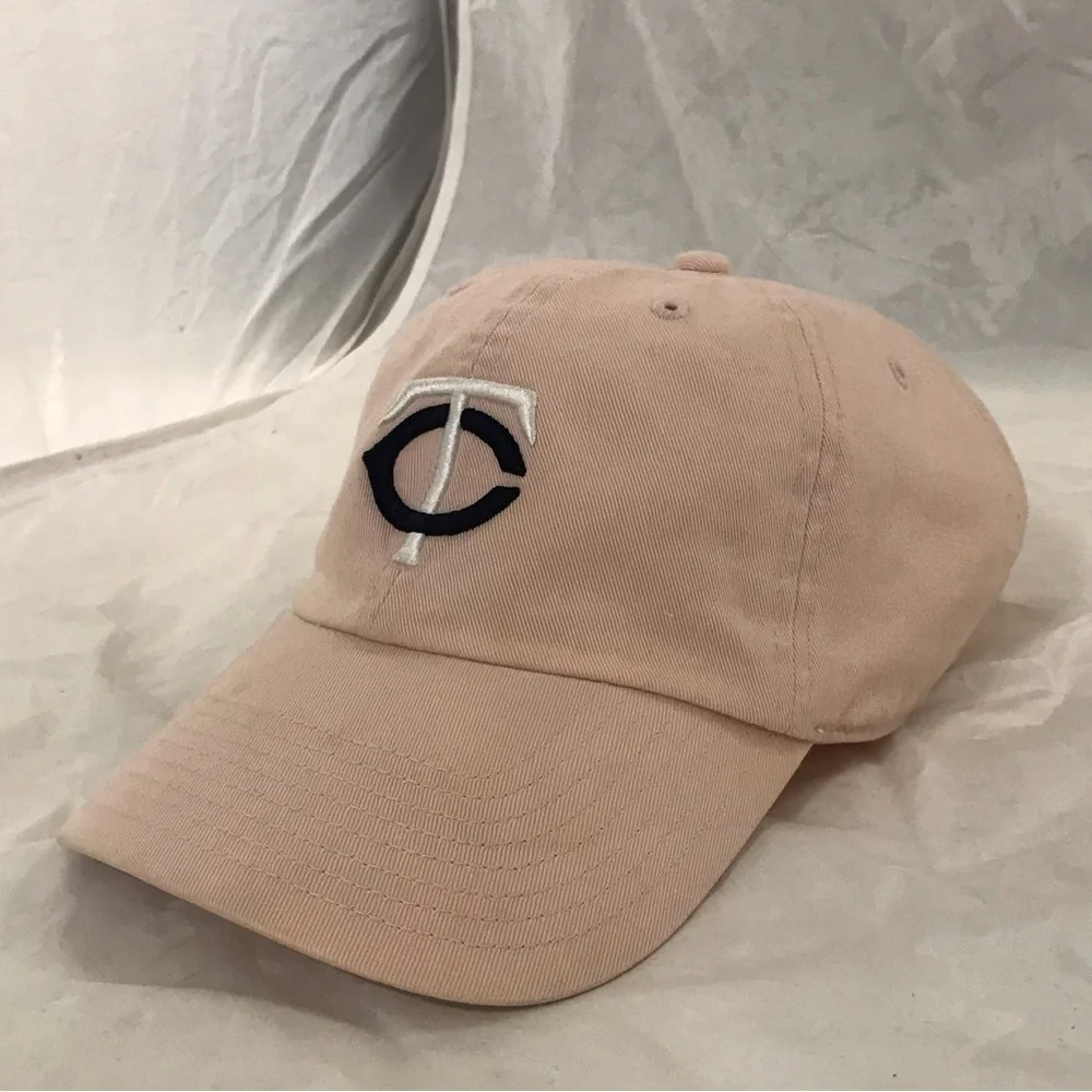 Twins Enterprises a5			hat cap	twins